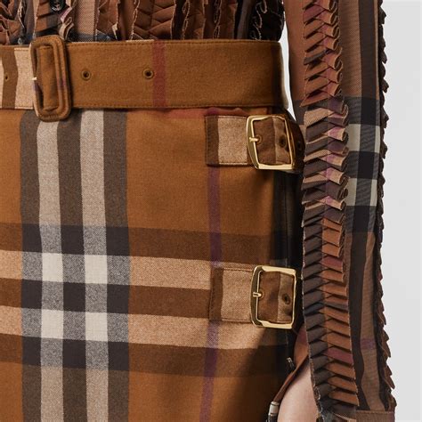 Burberry check dark birch brown